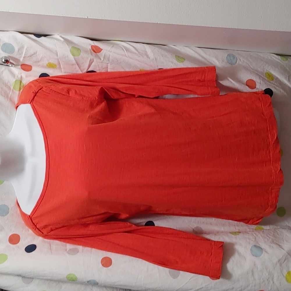 VanHeusen Medium 3/4 sleeve top